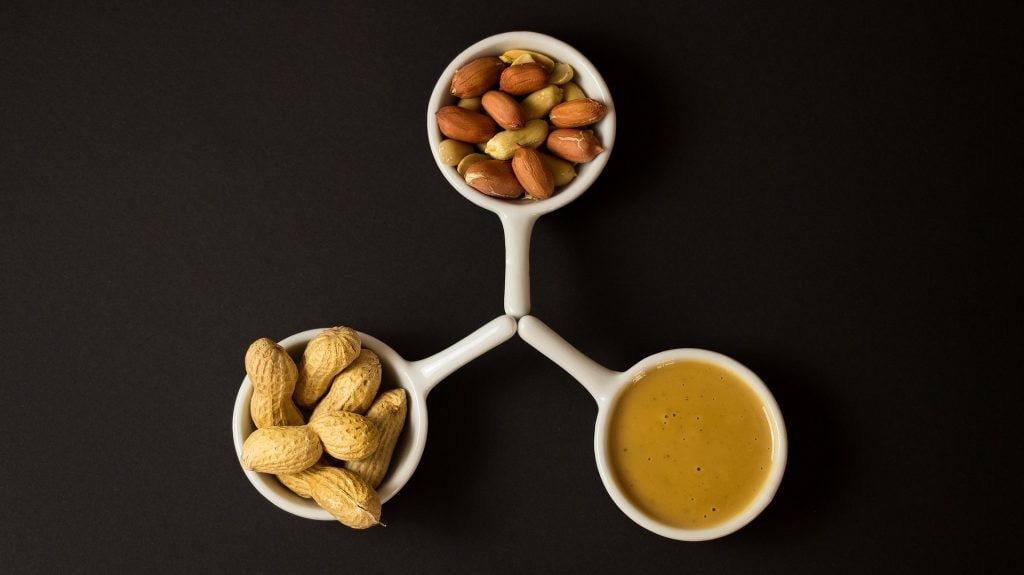 Breastfeeding diet 101: foods not to eat while breastfeeding - peanuts